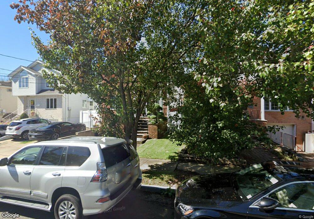 201 Rensselaer Ave, Staten Island, NY 10312 - photo 1