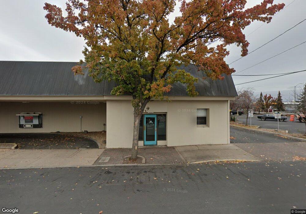 525 SW Forest Ave, Redmond, OR 97756 - photo 1