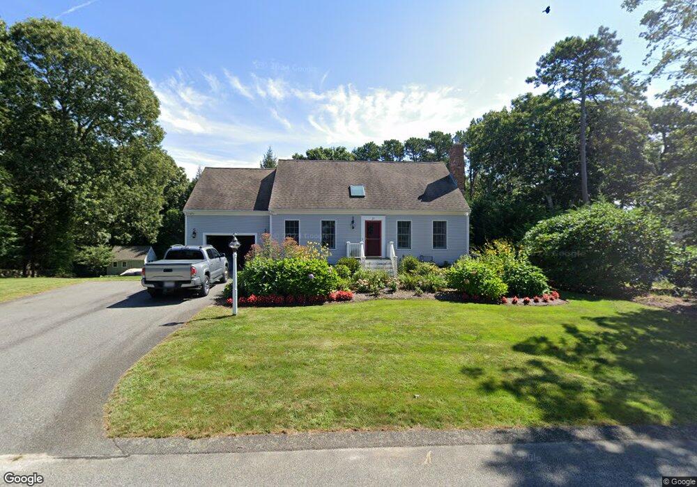 27 Tall Pines Rd, Falmouth, MA 02540 - photo 1