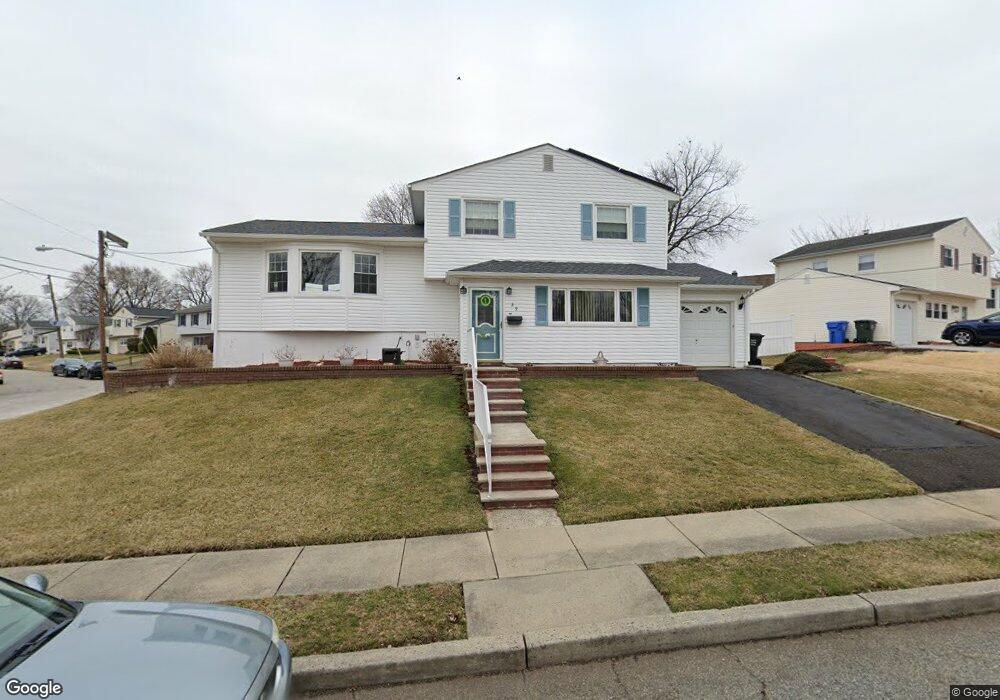 29 Wittenberg Dr, Fords, NJ 08863 - photo 1