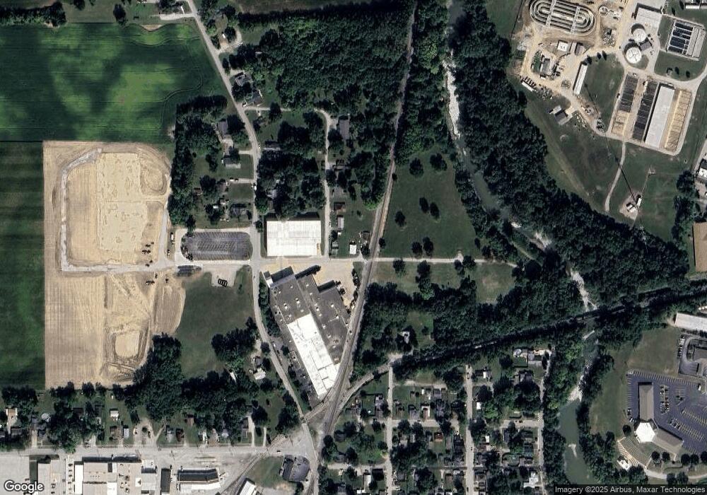 528 Hale St, Bluffton, IN 46714 - photo 1