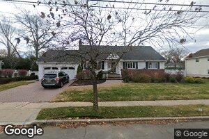 307 Country Club Dr, Oradell, NJ 07649