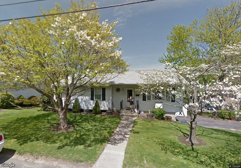 91 Williamson Dr, Waterbury, CT 06710 - photo 1