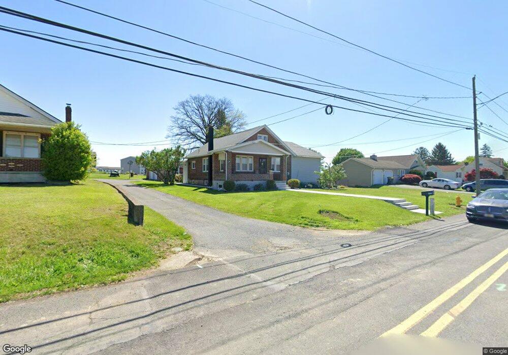 1123 Nursery St, Fogelsville, PA 18051 - photo 1