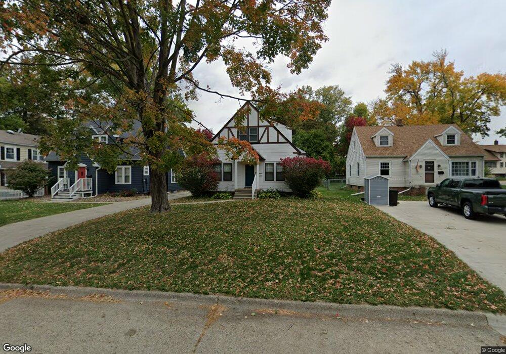 1008 S 7th Ave W, Newton, IA 50208 - photo 1