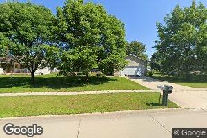 108 Sunset Ln, Elk Run Heights, IA 50707