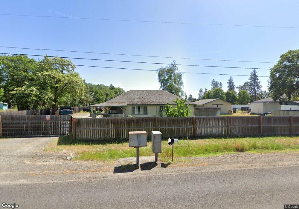 439 Gibbon Rd, Central Point, OR 97502 - photo 1