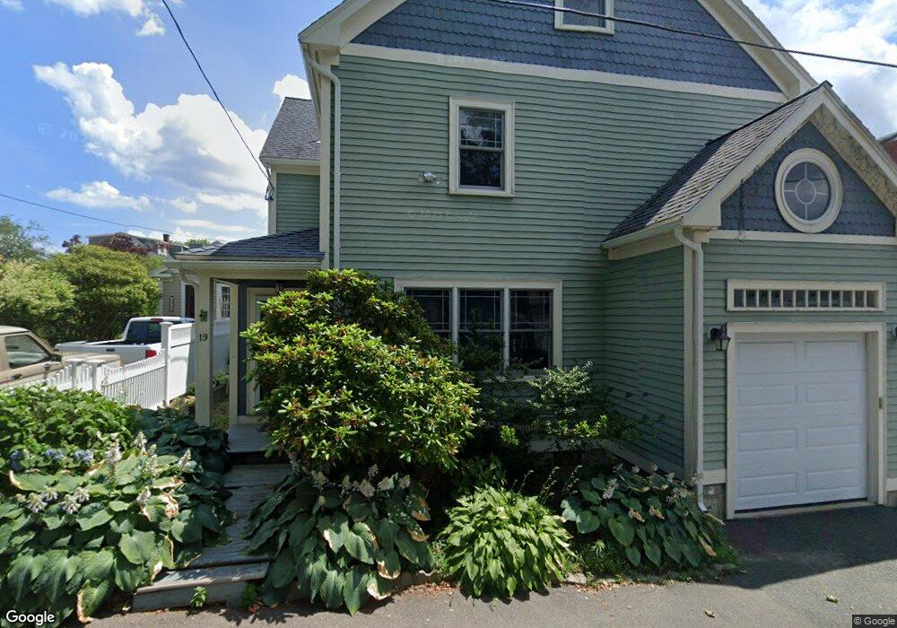 19 Sutton Ave, Salem, MA 01970 - photo 1