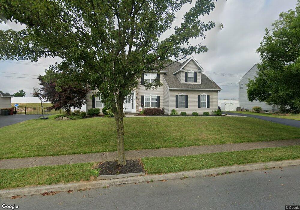 2568 Augusta Dr, Whitehall, PA 18052 - photo 1