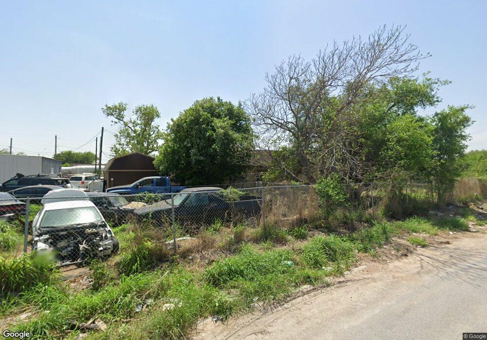 1329 S Tower Rd, Edinburg, TX 78542 - photo 1