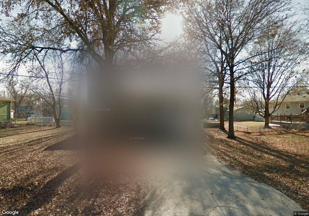 305 W Hale St, Spring Hill, KS 66083 - photo 1