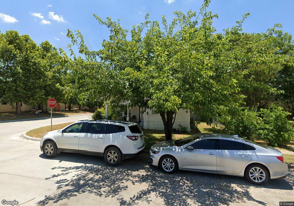 700 Harvey St, Gainesville, TX 76240 - photo 1