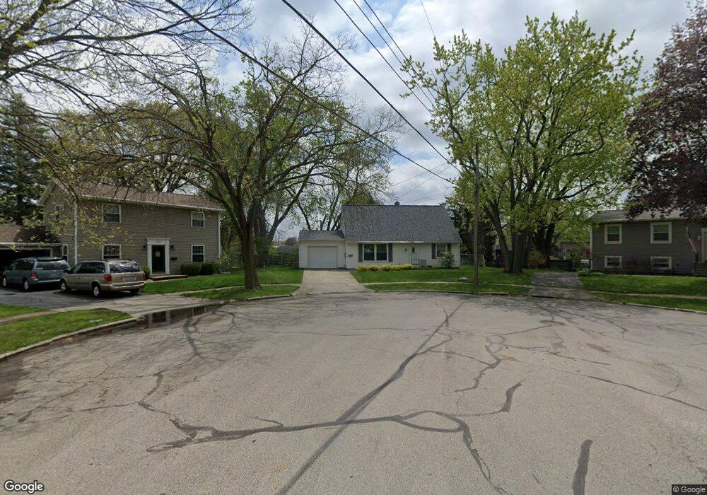 553 Scottdale Ct, Adrian, MI 49221 - photo 1