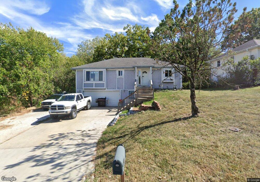 5903 Noland Rd, Shawnee, KS 66216 - photo 1