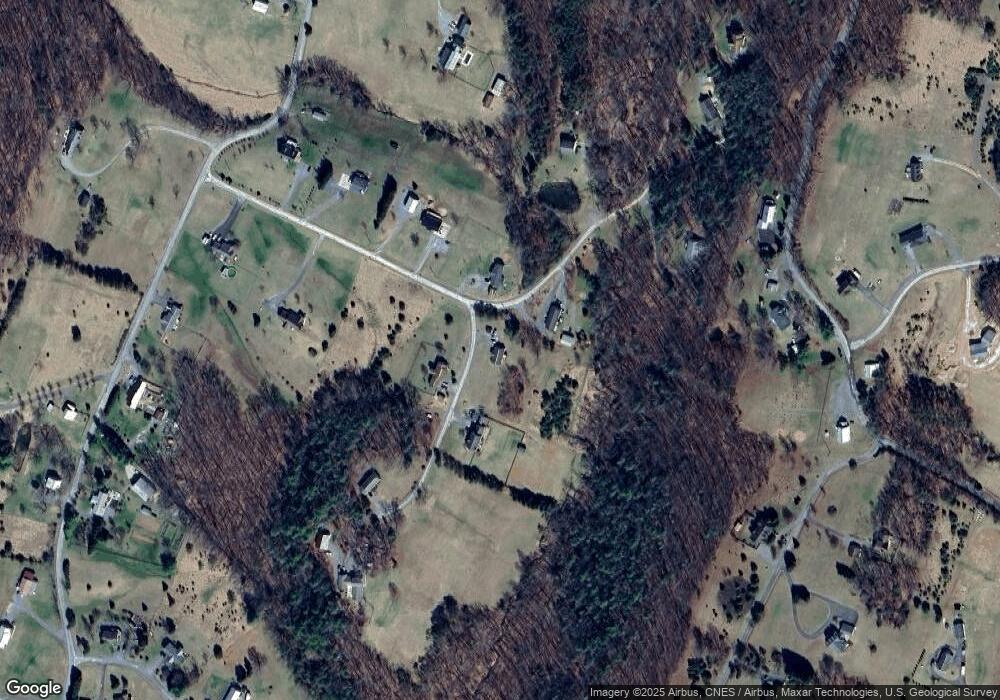 21 Teaberry Ln, Berkeley Springs, WV 25411 - photo 1