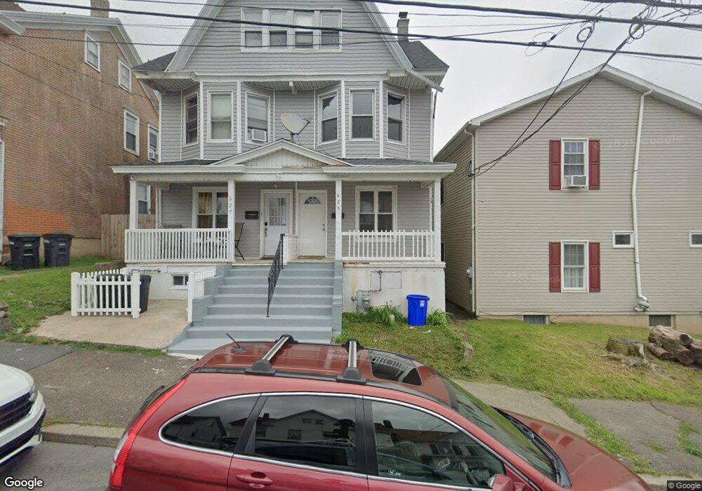 625 N Wyoming St, Hazleton, PA 18201 - photo 1