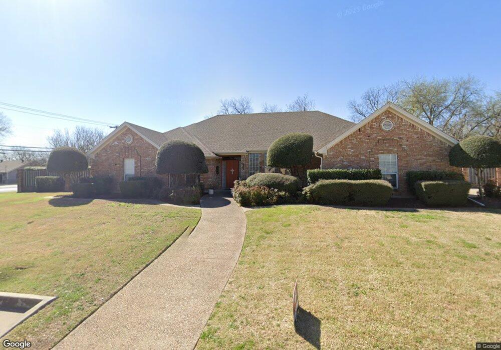 903 Hemphill Dr, Cleburne, TX 76033 - photo 1