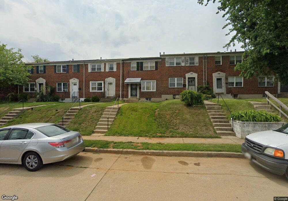 628 Charraway Rd, Baltimore, MD 21229 - photo 1