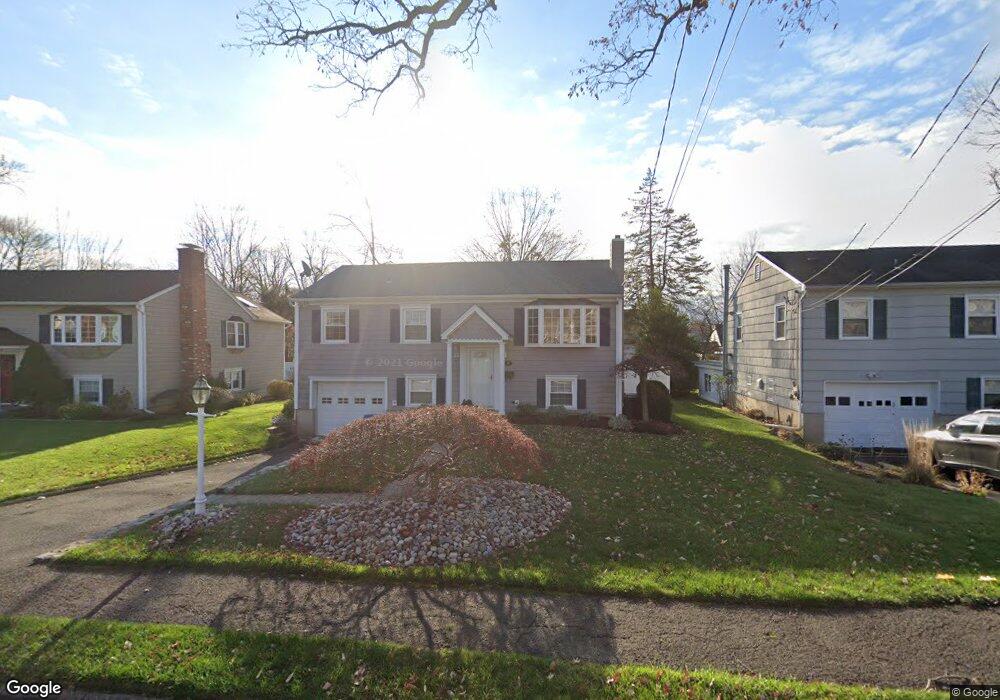 33 Olmstead Place, Norwalk, CT 06855 - photo 1