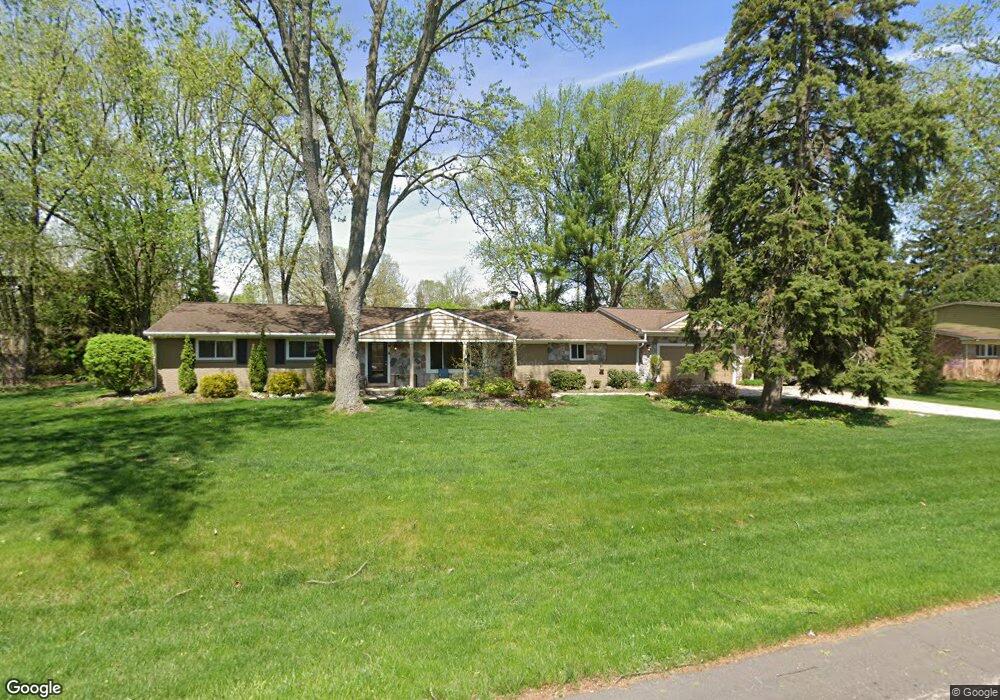 1287 Winchcombe Dr, Bloomfield Hills, MI 48304 - photo 1