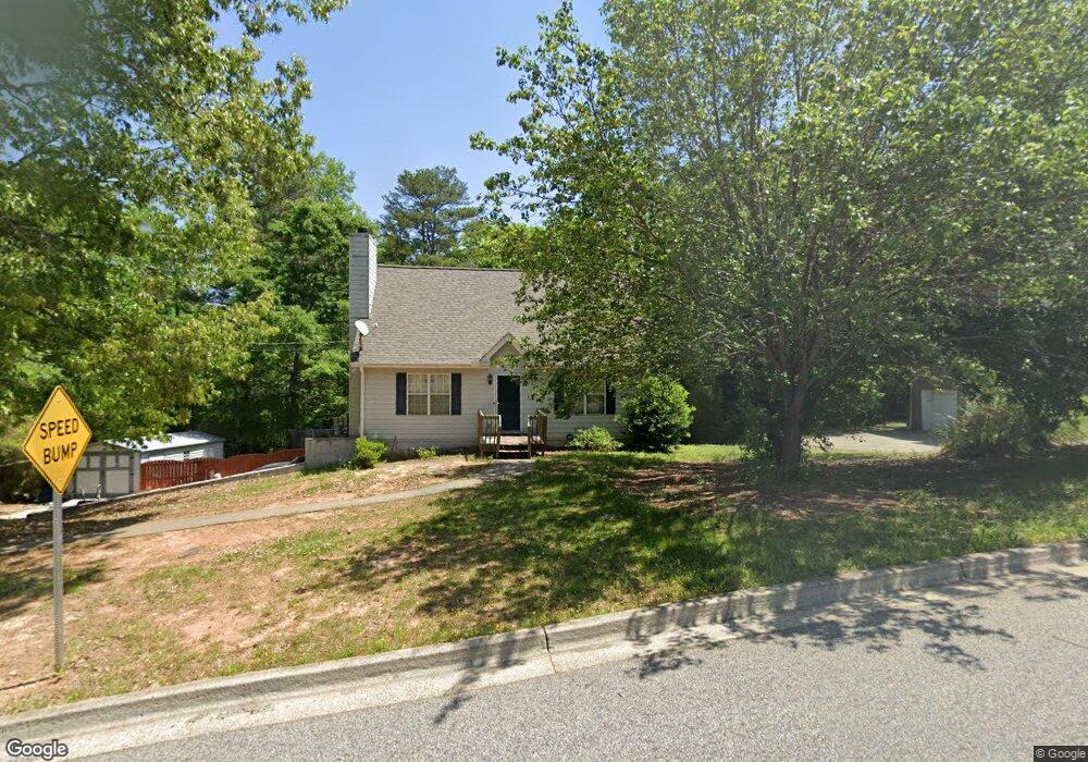 154 Williamsburg Way, Winder, GA 30680 - photo 1