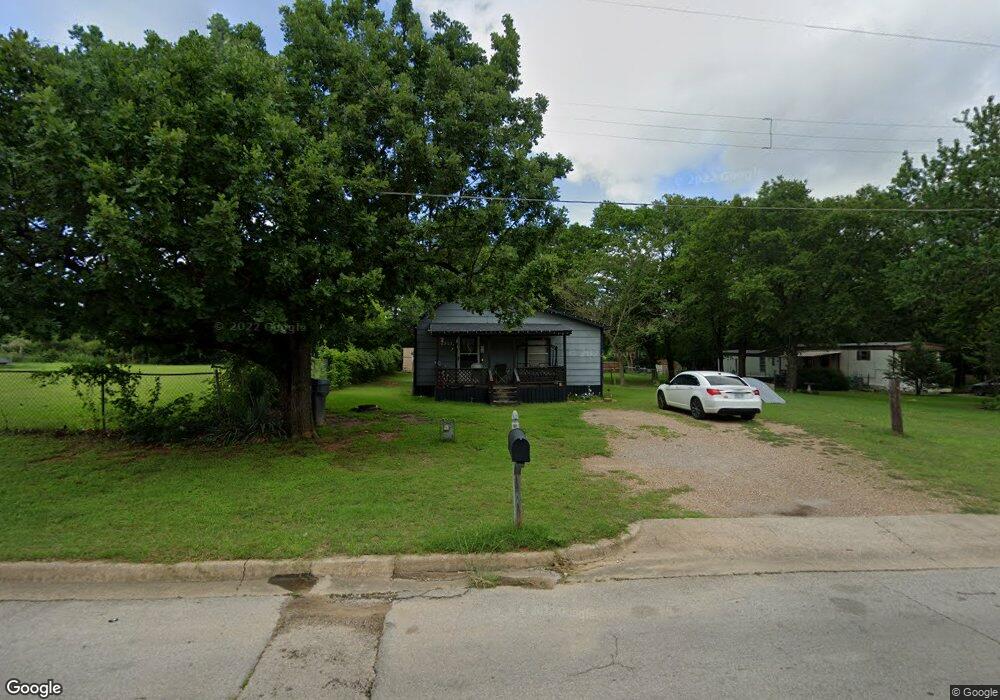 429 11th Ave NE, Ardmore, OK 73401 - photo 1