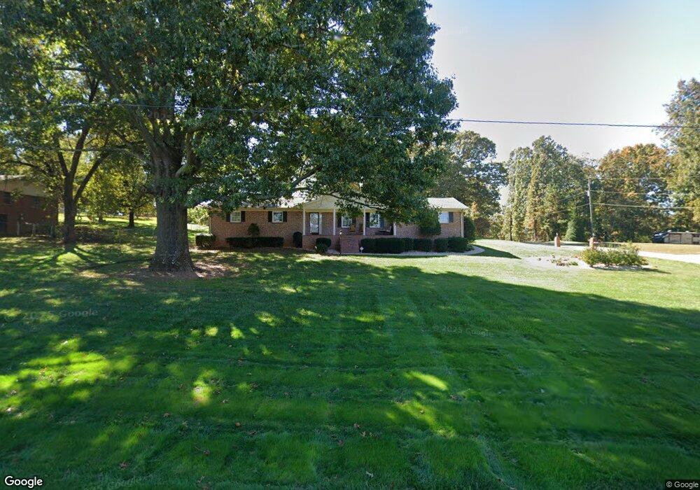 4906 Strickland Rd, Flowery Branch, GA 30542 - photo 1