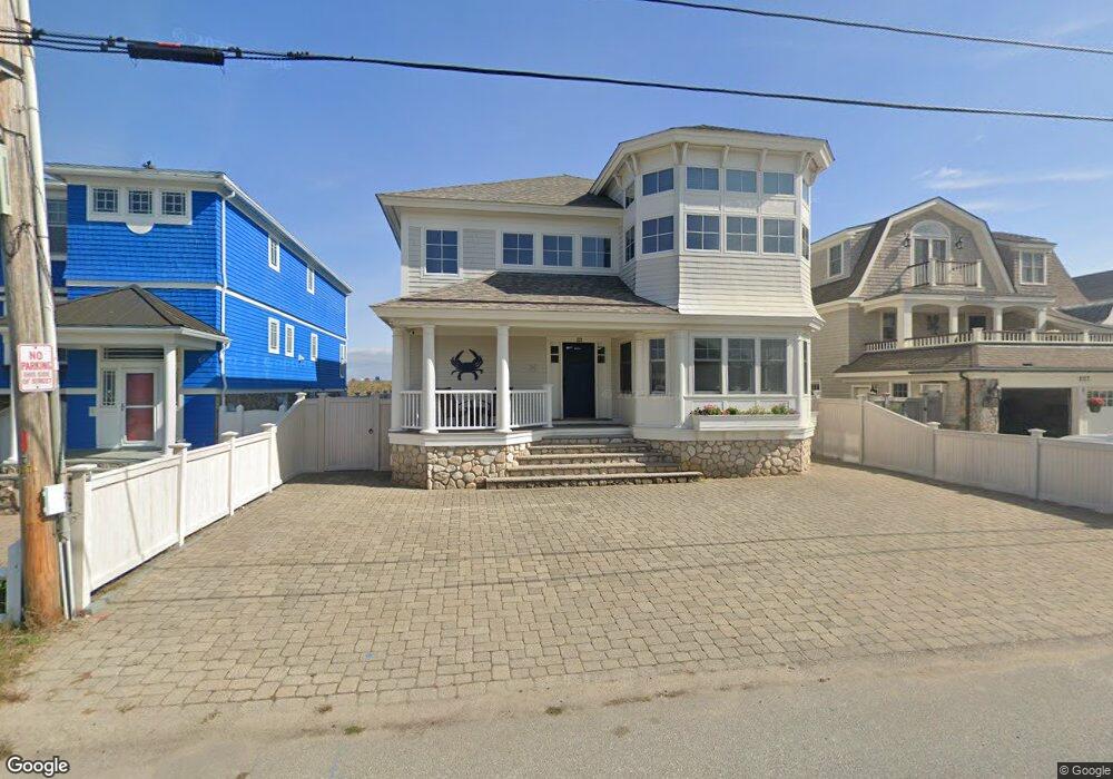 223 Atlantic Ave, Seabrook, NH 03874 - photo 1