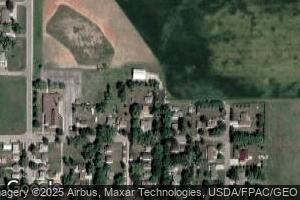 306 N Oak St, Hendricks, MN 56136