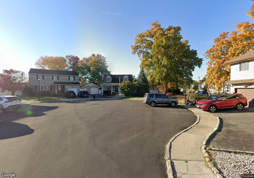 3822 Colonial Ct, Seaford, NY 11783 - photo 1