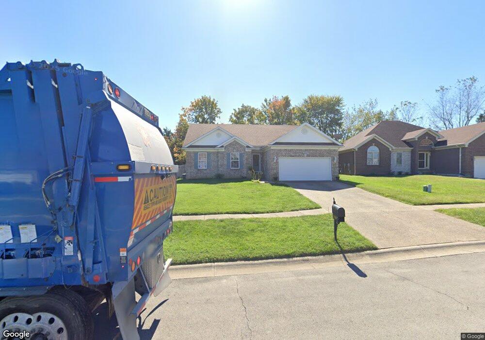 7406 Apple Mill Dr, Louisville, KY 40228 - photo 1