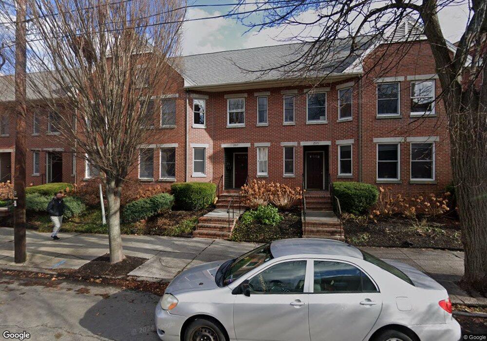 207 Vaughan St unit 9, Portland, ME 04102 - photo 1