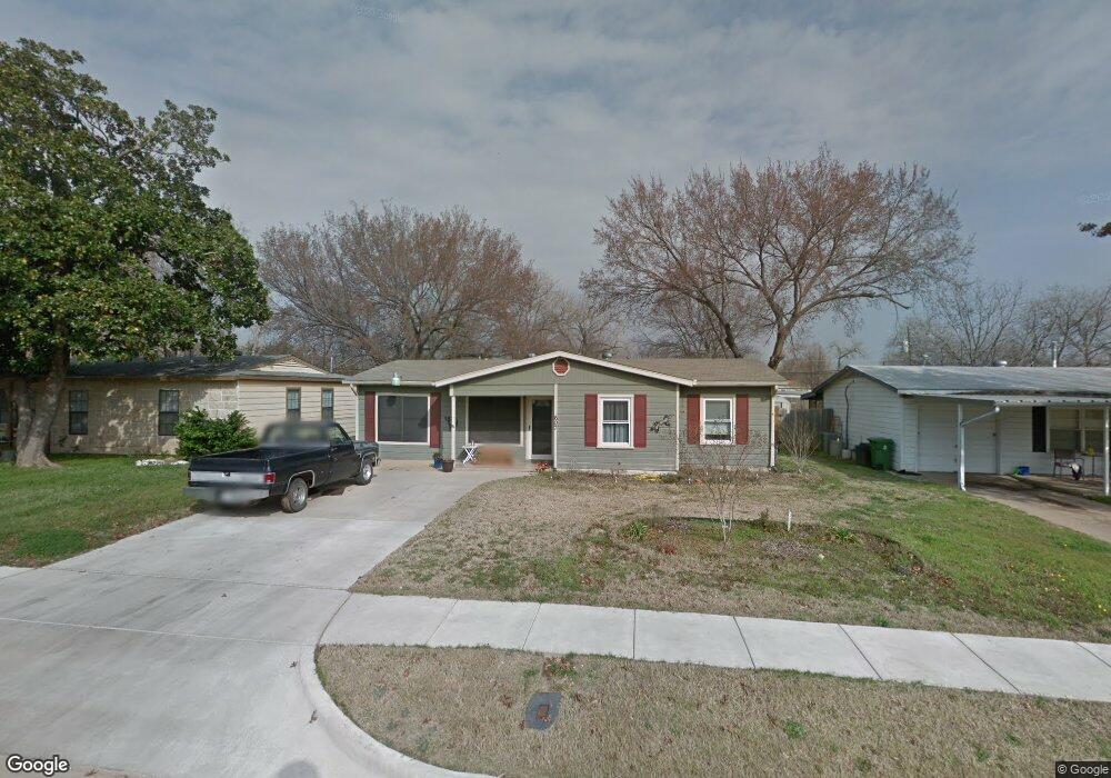 607 Brookfield Dr, Hurst, TX 76053 - photo 1