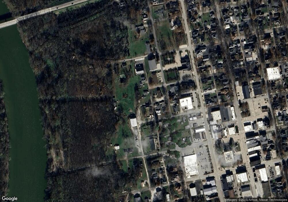 515 1st St, Covington, IN 47932 - photo 1