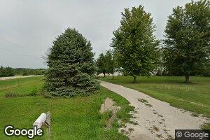 3933 Vern Acres Dr, Center Point, IA 52213