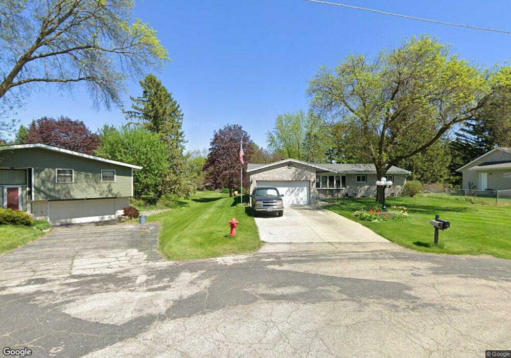 2320 Tulare Ct, Fitchburg, WI 53711 - photo 1