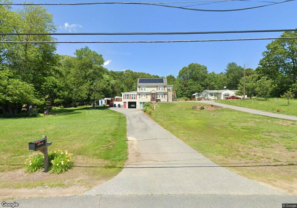 1173 Hildreth St, Dracut, MA 01826 - photo 1