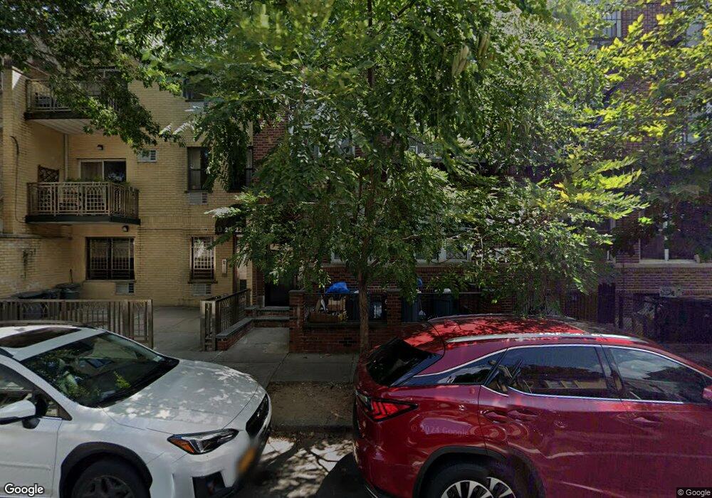 25-25 36 Th St unit 3-F, New York City, NY 11103 - photo 1