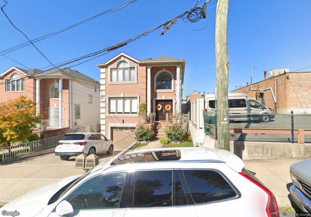 31 Genesee St, Staten Island, NY 10301 - photo 1