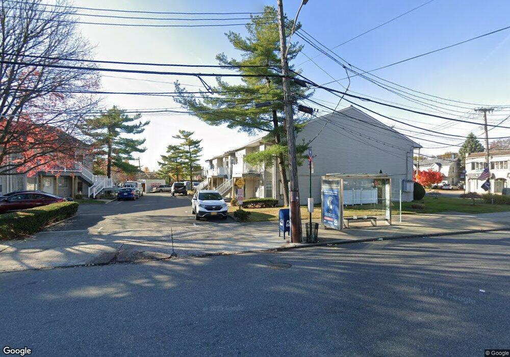 3180B Richmond Rd unit 5B, Staten Island, NY 10306 - photo 1