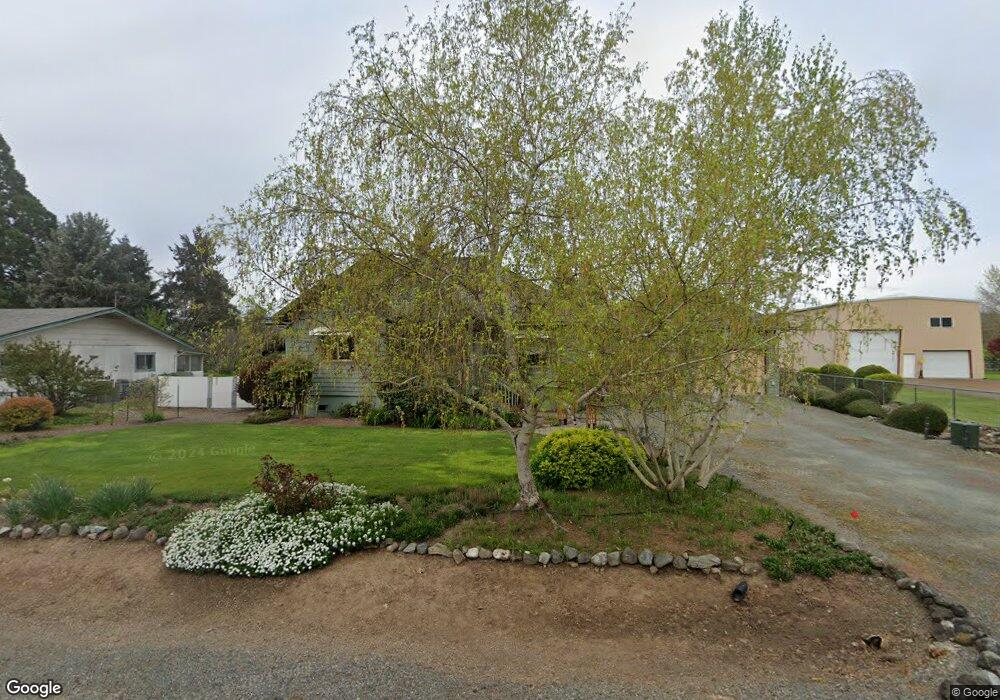 180 Sycamore Dr, Grants Pass, OR 97526 - photo 1