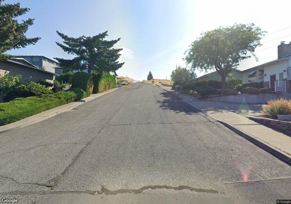 1629 E 21st St, the Dalles, OR 97058 - photo 1