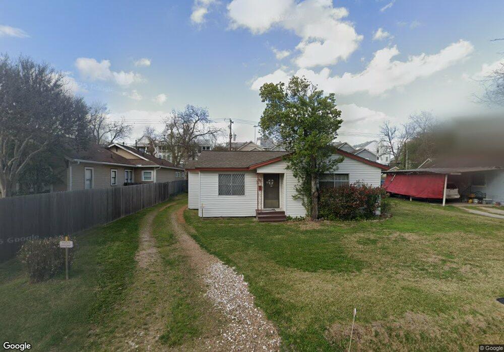 209 E 26th St, Houston, TX 77008 - photo 1