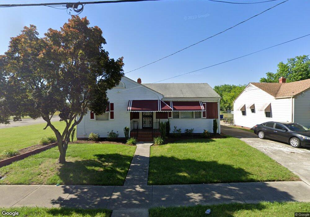 1105 Jefferson St, Portsmouth, VA 23704 - photo 1