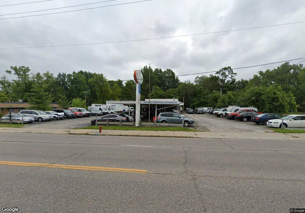 17081 Broadway Ave, Maple Heights, OH 44137 - photo 1