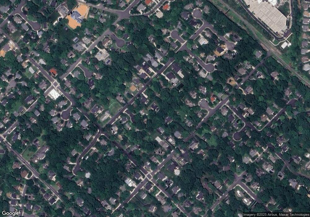 313 Owaissa Rd SE, Vienna, VA 22180 - photo 1