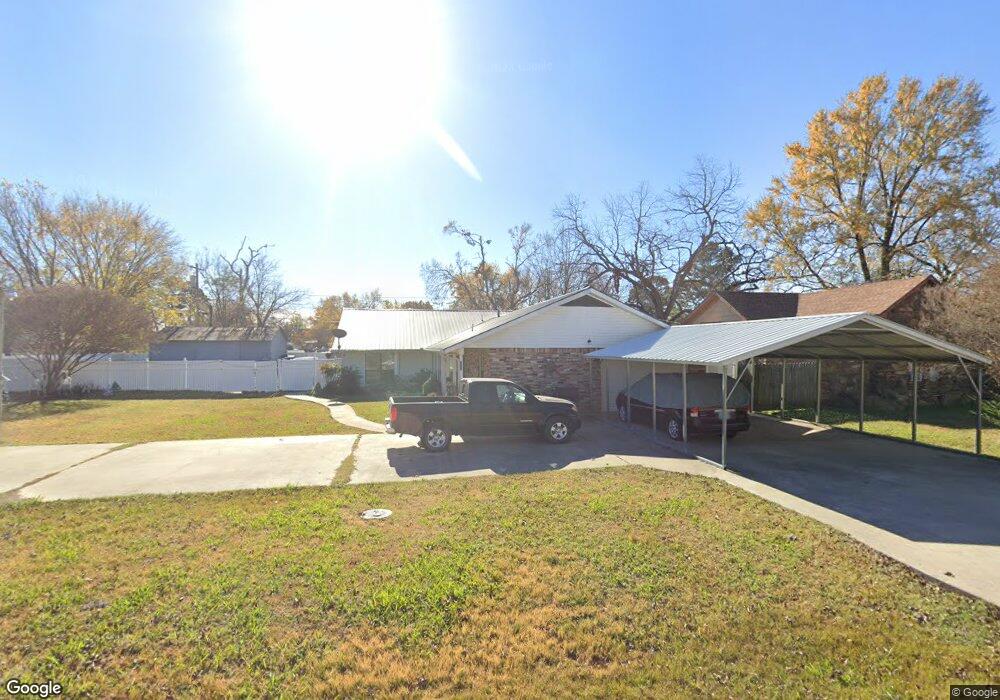 208 McGee St, Eufaula, OK 74432 - photo 1