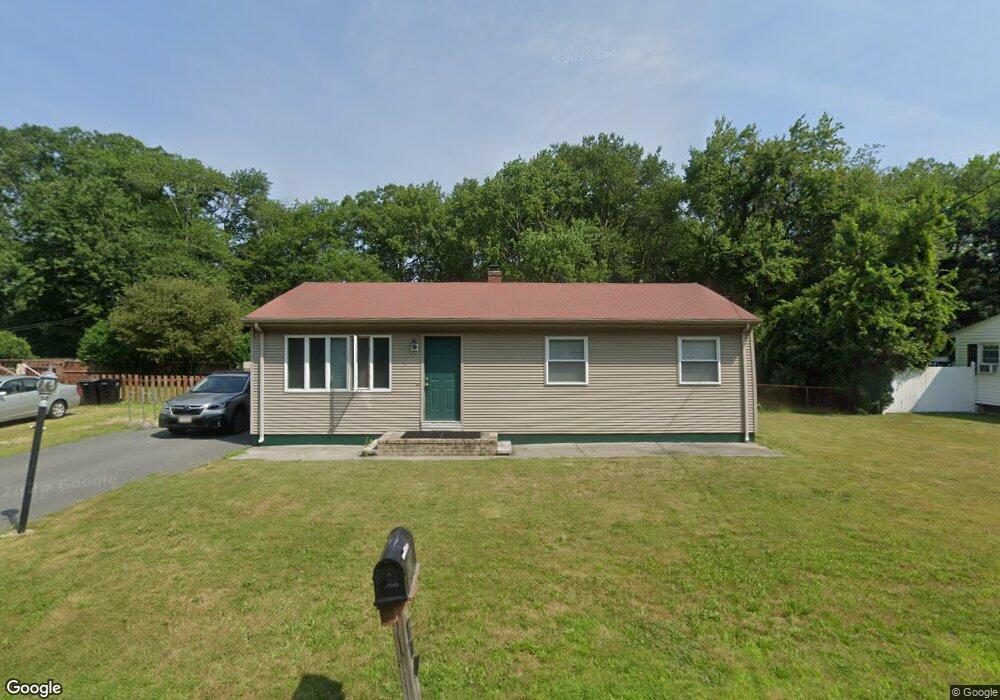 979 Allen St, North Dartmouth, MA 02747 - photo 1