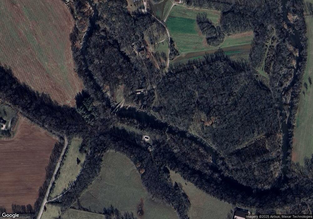 404 S Scruggs Lane Spur, Frankfort, KY 40601 - photo 1