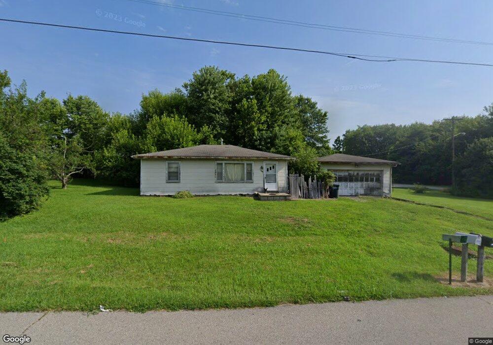 811 Basham Dr, Charlestown, IN 47111 - photo 1
